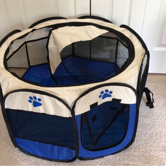 PETMAKER Pop-Up Pet Playpen with Carrying Case for Indoor/Outdoor Use 26.5" x 17 - Picture 3 of 6